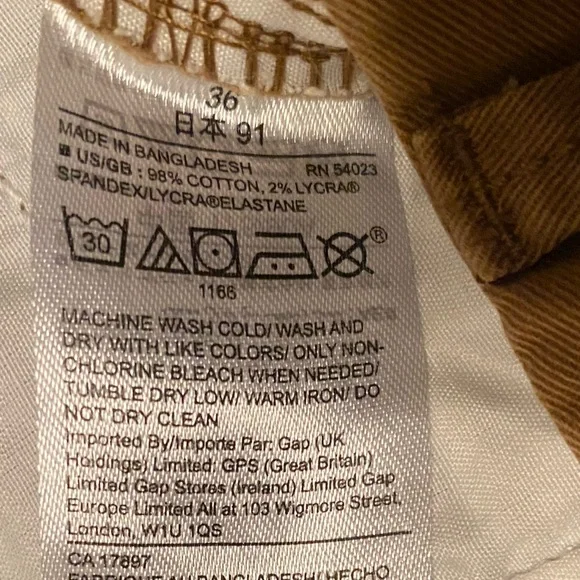 Gap Men's Brown Shorts. Size 36. - Picture 4 of 4